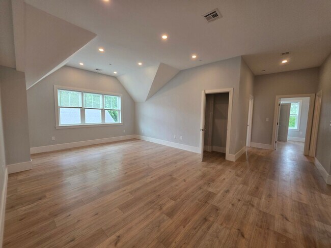 Foto del edificio - New Construction on Lower Allston 