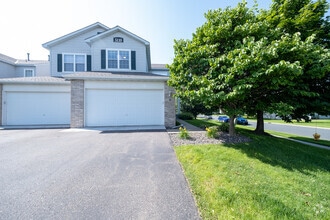 Building Photo - 5110 Holly Ln N