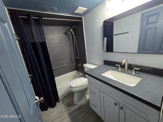 Foto del edificio - 1720 E Thunderbird Rd