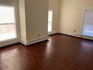Building Photo - 303 E Merrimack St