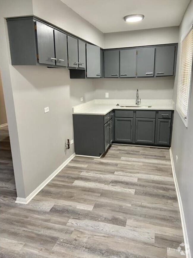 Apartments for Rent in 60652