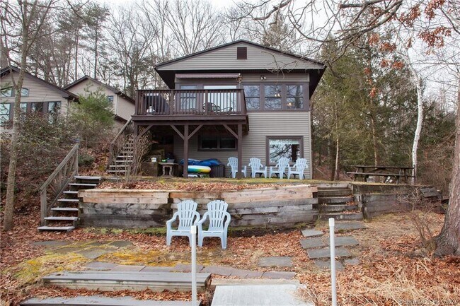 Building Photo - 22 Lakeside Dr