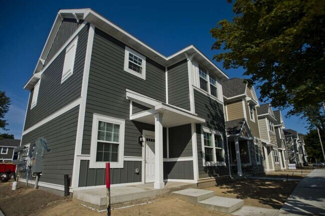 Building Photo - 411 Fitzhugh St