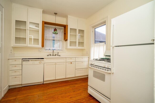 Foto del edificio - 1636 Bonnie Brae St