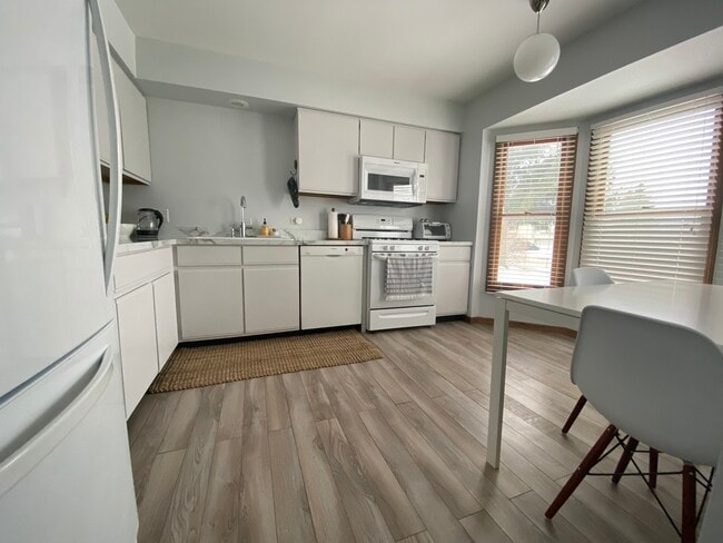 Building Photo - 417 Joren Trail