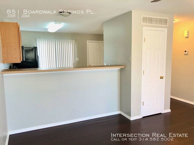Building Photo - 851 Boardwalk Springs Pl