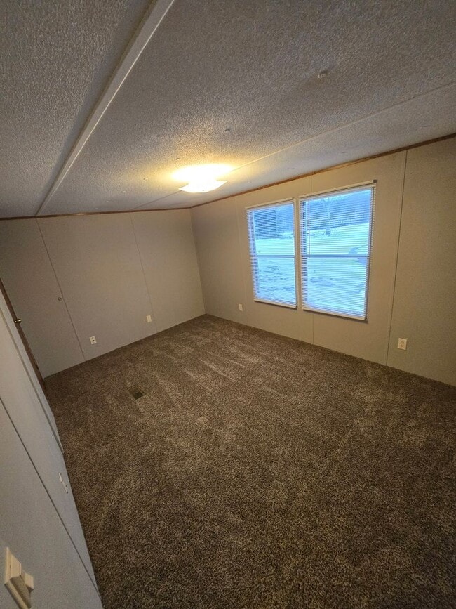 Foto del edificio - 3 Bed 2 Bath Mobile Home for rent in Middletown, MO!