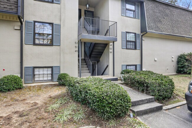 Foto del edificio - 50 Monet Ct NW