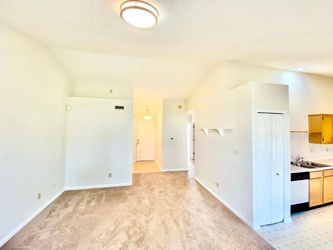 Building Photo - 5325 Rocky Mountain Dr