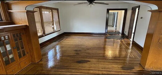 Foto del edificio - 260 Millicent Ave