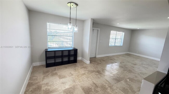 Foto del edificio - 500 NE 2nd St