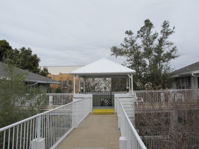 Área del patio - El Cortez Apartments