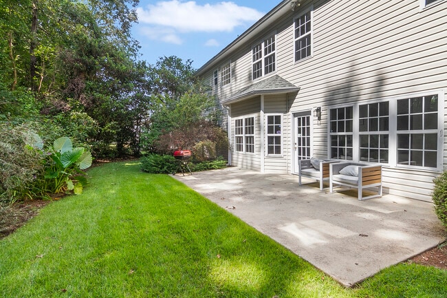 Building Photo - 1166 Mandalay Ct SW