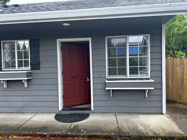 Building Photo - Adorable 1 bedroom 1 bathroom home in Spri...