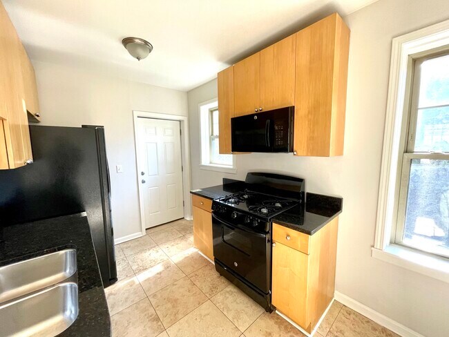 Foto del edificio - 7314 N Honore St