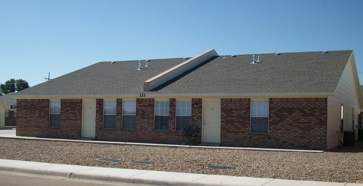 Primary Photo - Townsgate Apartments