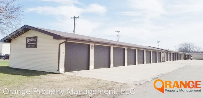 Building Photo - 1408 Oak Manor Ave S