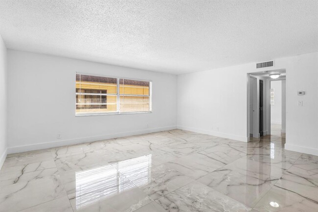 Foto del edificio - 241 SE 9th Ave