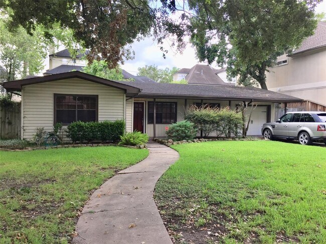 Building Photo - 4707 Bellview St