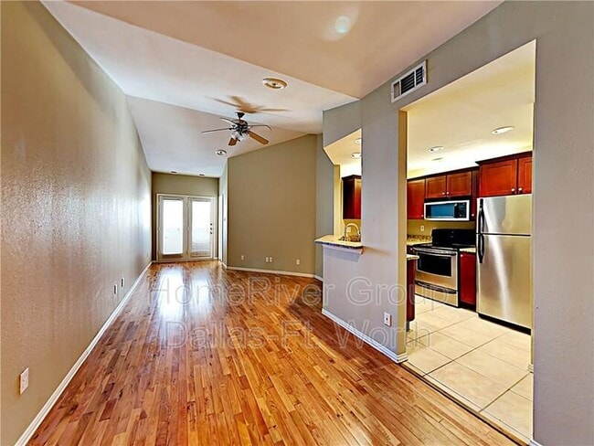 Building Photo - 4104 N Hall St