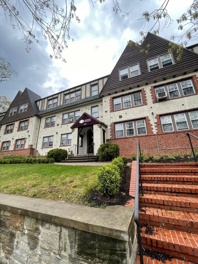 Photo - 1499 Ella T Grasso Blvd Apartments