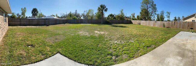 Foto del edificio - 5241 Thornton Ln