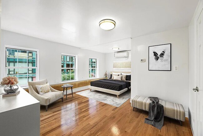 Building Photo - 510 Greenwich Street
