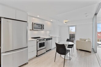 Building Photo - 480 Wilson Ave