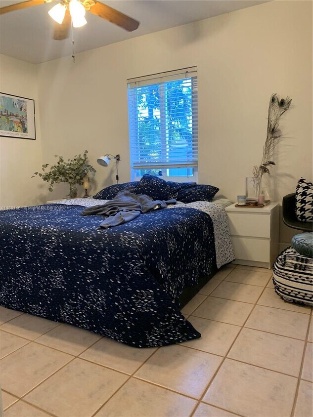 Foto principal - 4330 SW 11th St