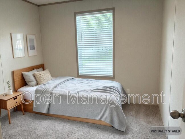 Foto del edificio - 1001 Gibraltor Ave