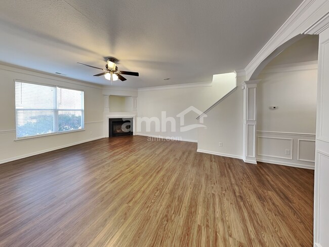 Foto del edificio - 13801 Millers Creek Ln