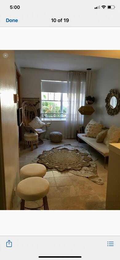 Primary Photo - 100 Collins Ave