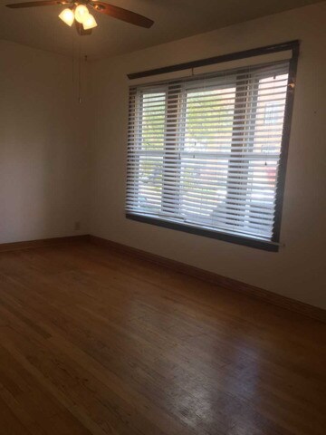 Foto del edificio - 3137 N Damen Ave