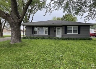 Building Photo - 374 N Levasseur Ave