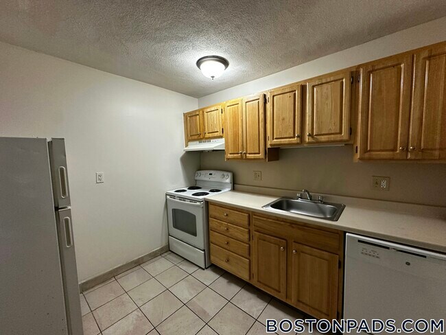 Foto del edificio - 84 Gardner St