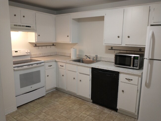 Foto del edificio - 221 Oak St