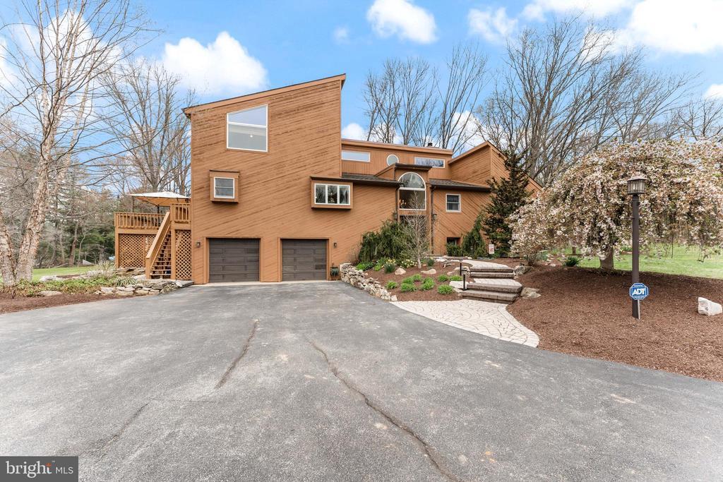 Primary Photo - 1038 Hopewell Rd
