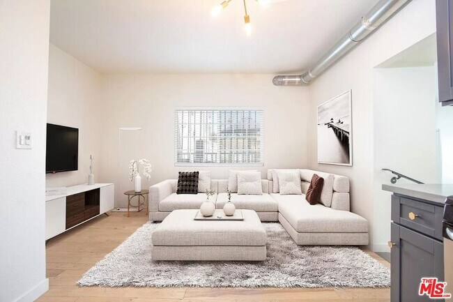 Foto del edificio - 1234 W Sunset Blvd