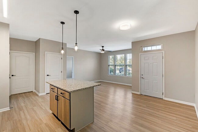 Building Photo - Enclave at 127th