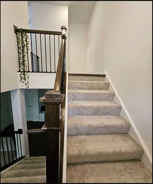 Stairs to Main Level - 516 Wolverine Dr
