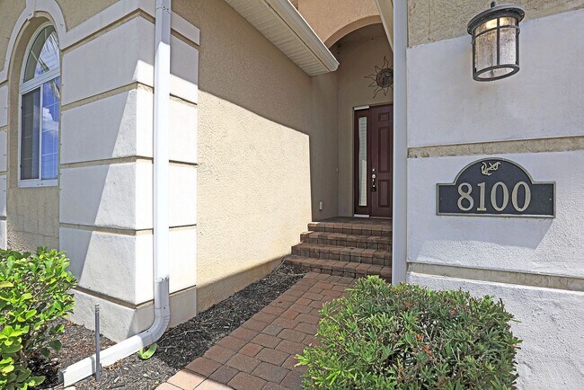 Foto del edificio - Banyan Way - AVAILABLE NOW