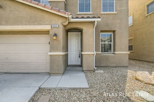 Building Photo - 6645 Evening Grosbeak Pl