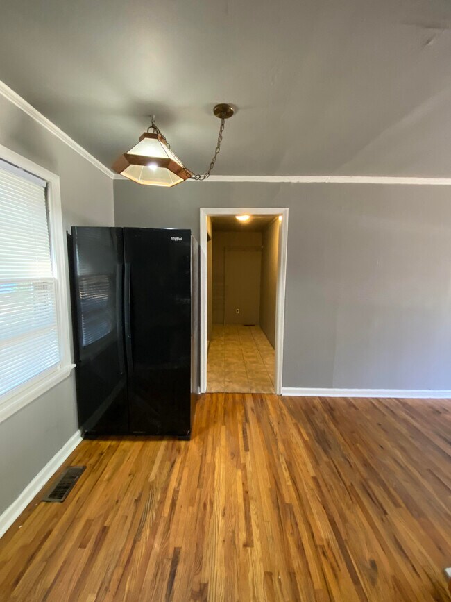 Foto del edificio - 1116 N Braden Ave