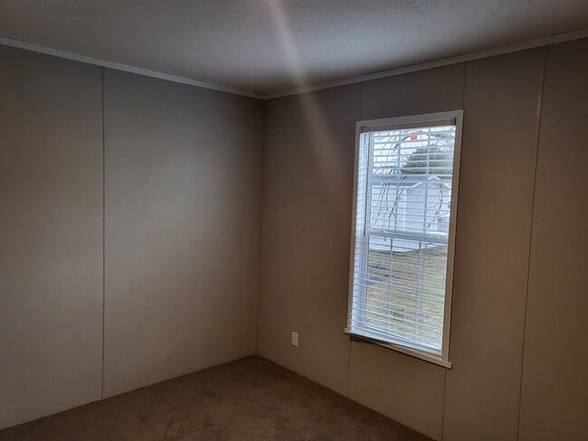 Building Photo - 152 Beech