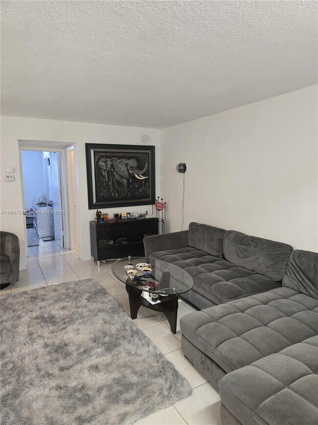 Foto del edificio - 541 Blue Heron Dr