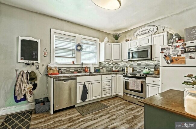 Foto del edificio - 118 Grandview Ave