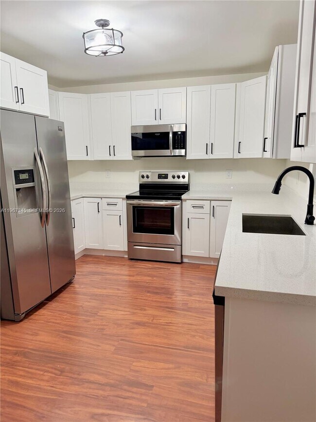 Foto del edificio - 1434 SE Concha St