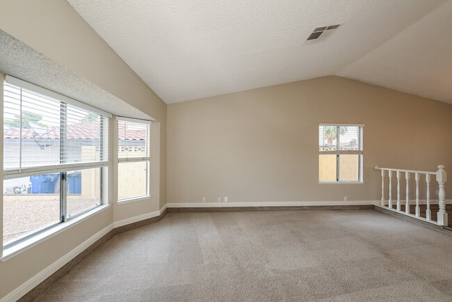 Foto del edificio - 7462 Puritan Ave