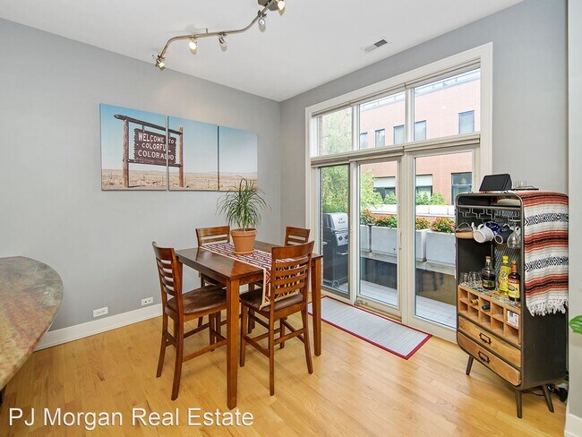 Building Photo - 2 br, 2 bath House - 1225 Leavenworth Plaza