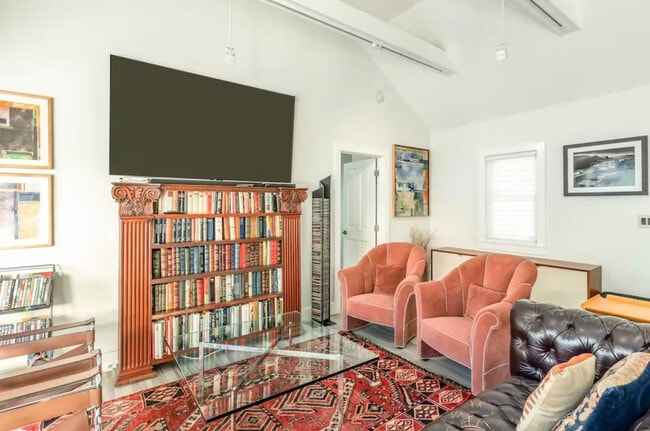 Foto del edificio - 629 Elizabeth St